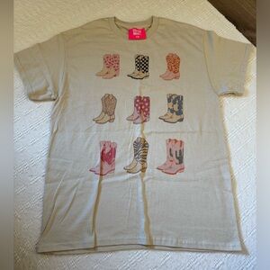 Women's Cowboy Boot Graphic Tee - S/M